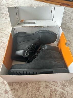 Timberland Men's Black Nubuck Lace-Up Boots